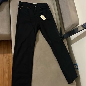 Black Levi’s wedgie straight leg size 27 NWOT. Button fly #levis #wedgie